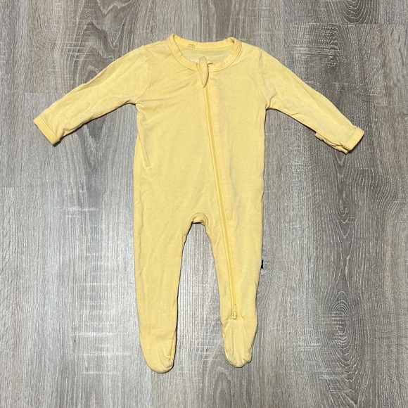Kyte BABY Other - Kyte BABY Lilikoi Zippered Newborn Footie